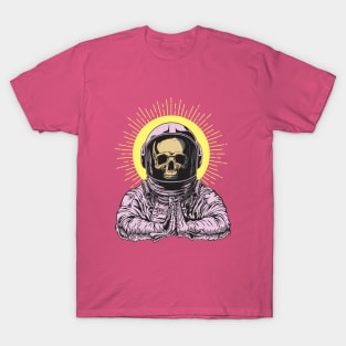 Astronaut skull praying to god T-Shirt